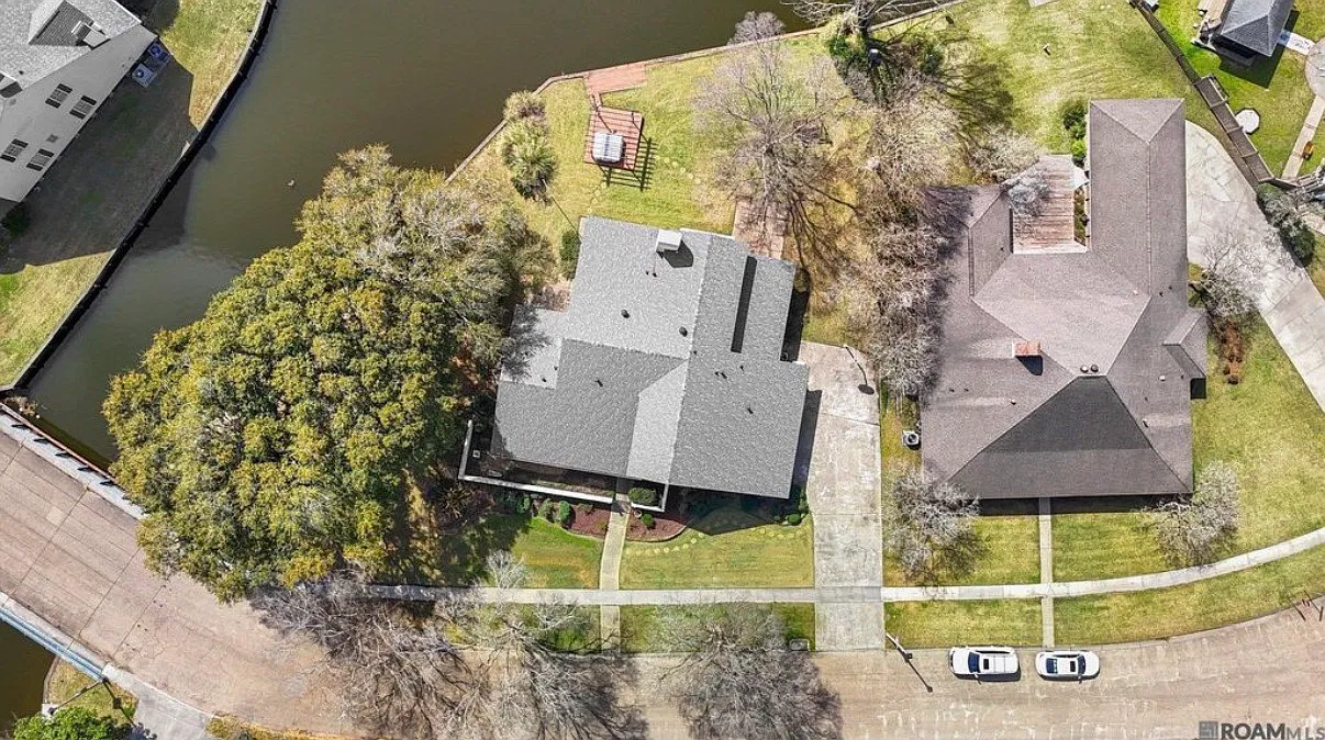4 bed, 3725 sqft, $3,500 — Photo 4