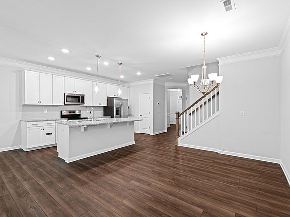 5th image of 202 Brochaill Ct