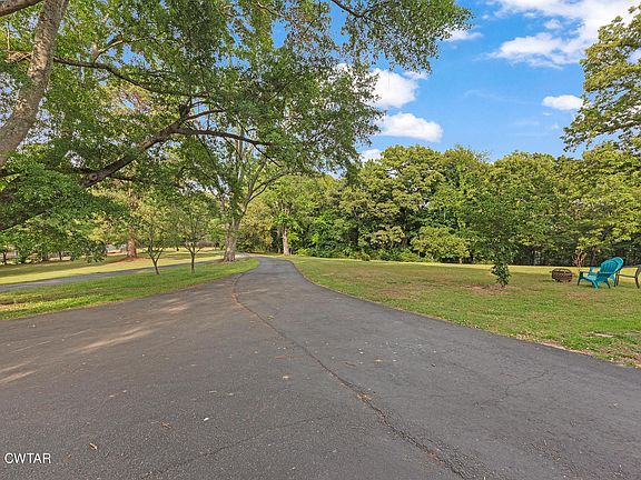 2nd image of 306 Wiley Parker Rd