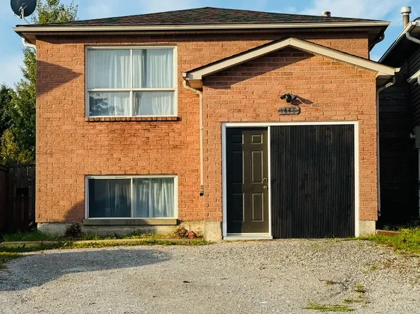 1448 Outlet Dr Unit 1, Oshawa, ON L1J 7Z5