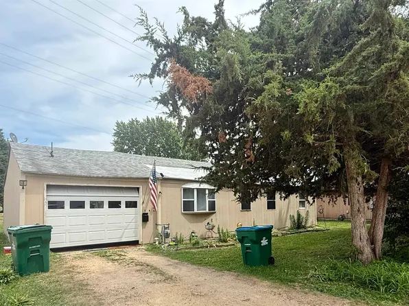 306 S Green Ave, Polo, IL 61064