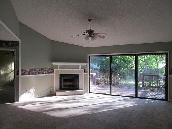 5th image of 8085 Loch Lomond Ln