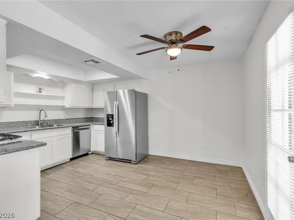 5576 W Rochelle Ave APT 32A, Las Vegas, NV 89103
