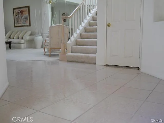 4 bed, 2.5 bath, 2649 sqft, $3,950 — Photo 3