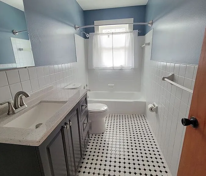 5846 Washburn Ave S #UPPER — Photo 4