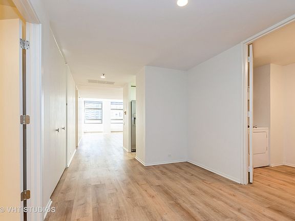 4th image of 680 N Lake Shore Dr APT 1408