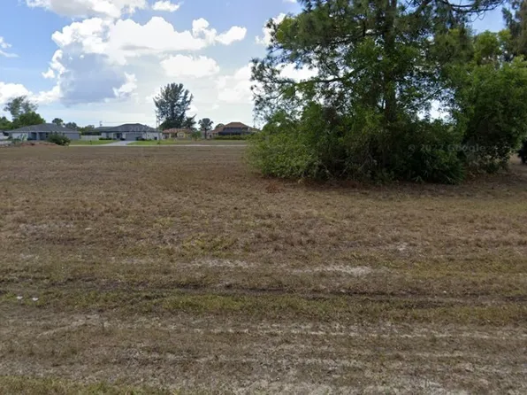 1718 NW 1st Pl, Cape Coral, FL 33993