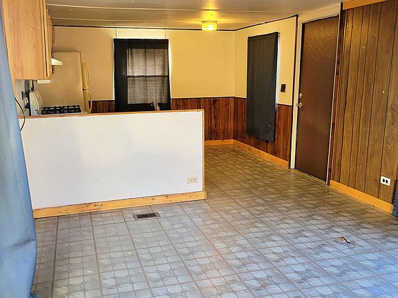 3rd image of 3909 1/2 Bluebird St #10888837