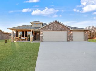 5153 S Ivey Lane, Battlefield, MO 65619