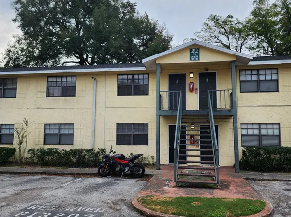 313 Oak Rose Ln APT 202, Tampa, FL 33612