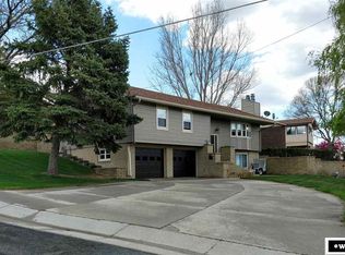 907 E 27th Ave, Torrington, WY 82240