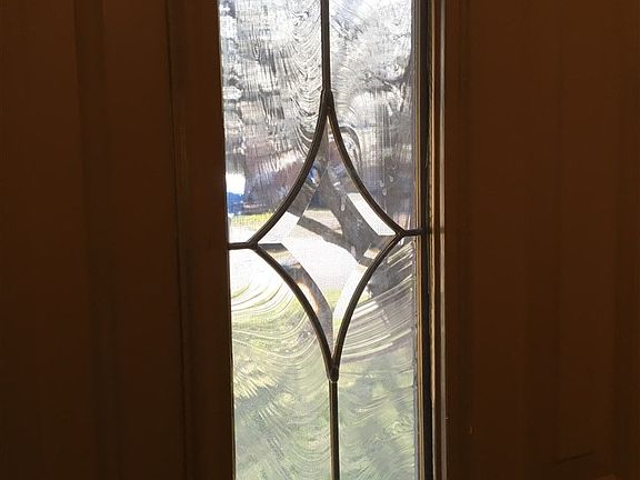 4th image of 6810 Pinehurst Dr