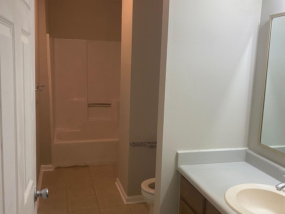 1st image of 355 Farm Place Ct NE #355