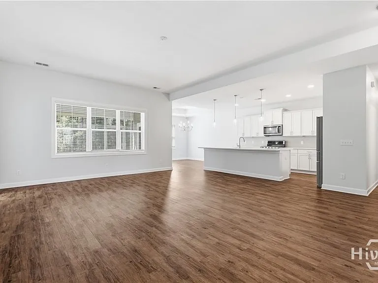 111 Oakdene Rd — Photo 4