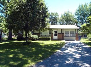 855 Northmoor Dr, Florissant, MO 63033