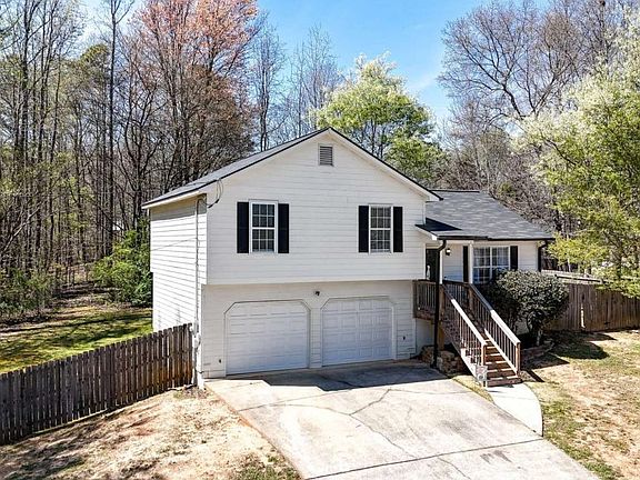 3rd image of 389 Rustin Dr