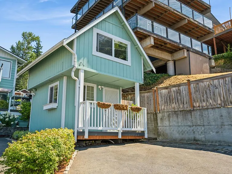 New Exterior Photo