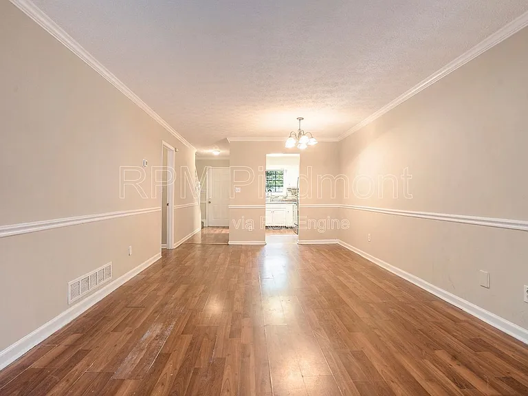 5467 Park Pl S — Photo 10