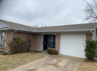 3530 Pacesetter Dr, Dallas, TX 75241