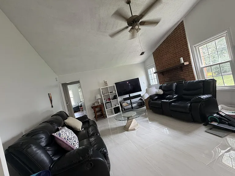 1501 Millington Dr — Photo 8