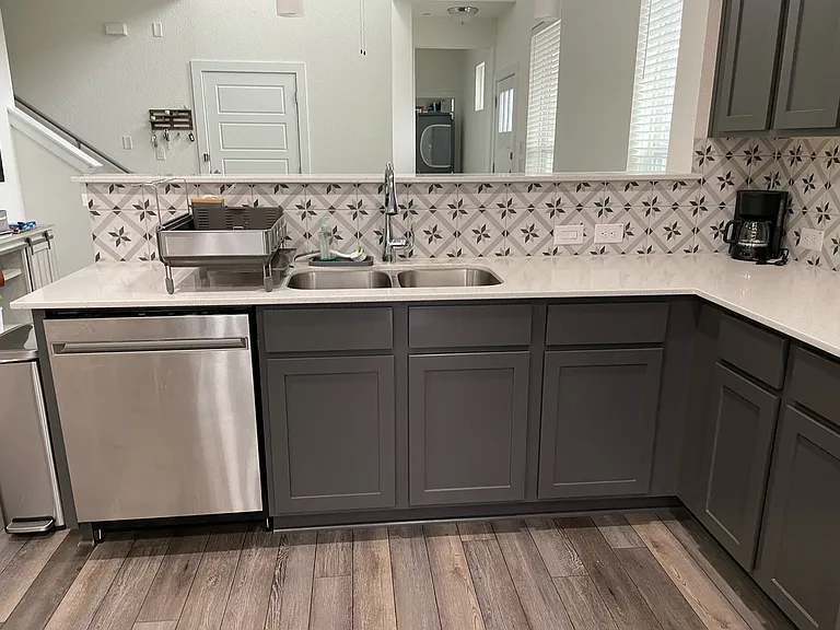 11308 Gadsen Ln — Photo 9