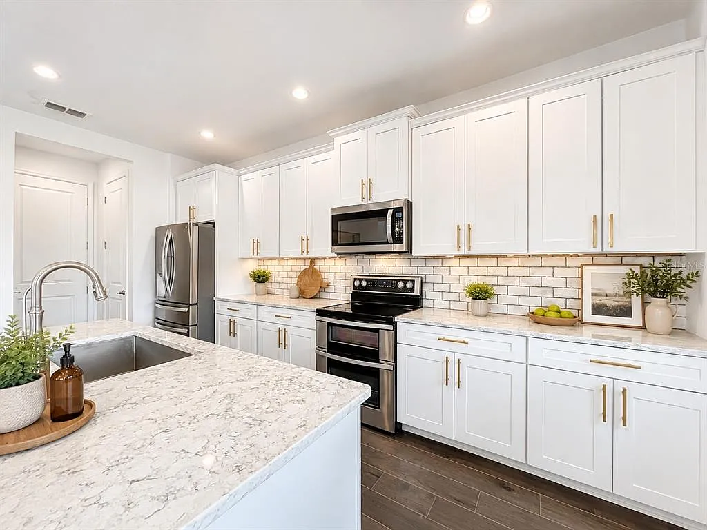 3392 Bluff Oak Ln — Photo 2