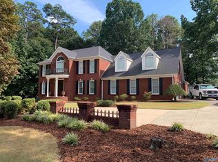 1841 Martha Ln NE, Arab, AL 35016