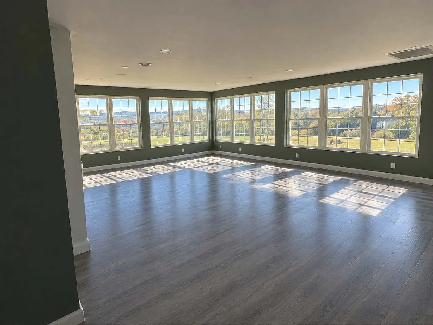 2 bed, $1,300 — Photo 3