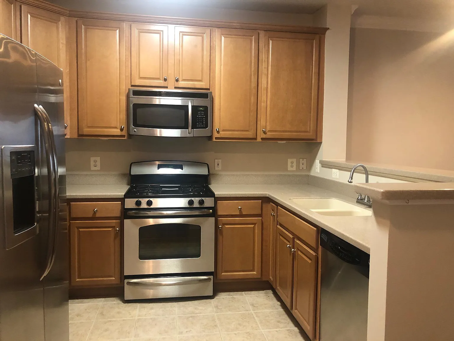 2 bed, 1100 sqft, $2,899 — Photo 1