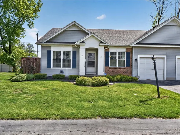 207 Twin Pines Ct, Rochester, NY 14616