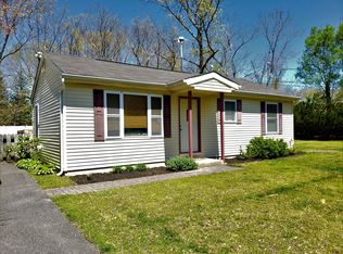18 Oakwood Dr, Howell, NJ 07731