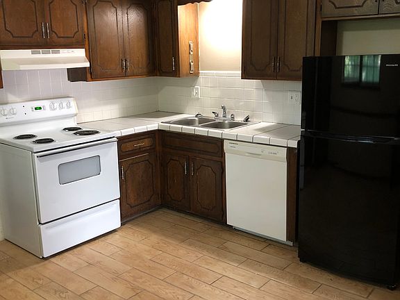 4th image of 2709 NW 6th St #C