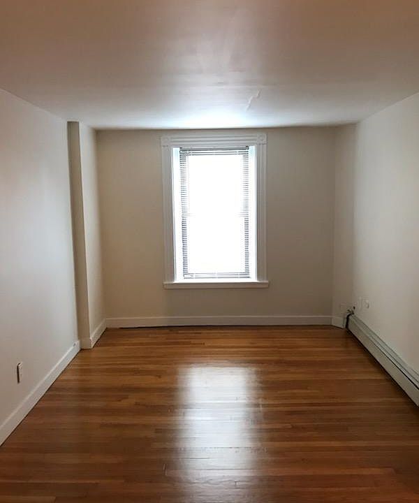 2nd image of 469 Commonwealth Ave APT 8