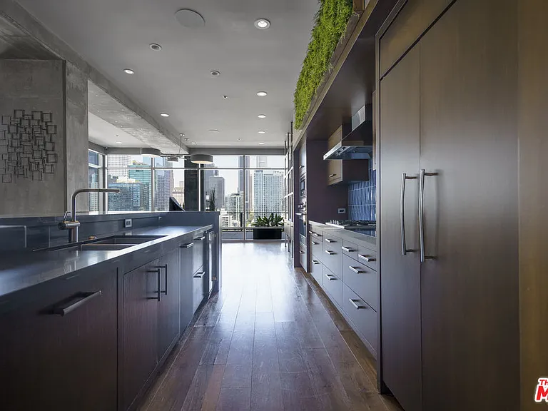 1100 S Hope St #1714 — Photo 10