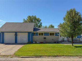28210 Vandy St, Harrison Township, MI 48045