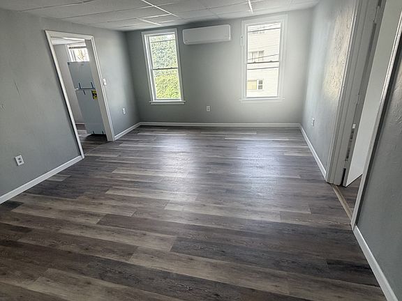 4th image of 1017 Pine St #11633543