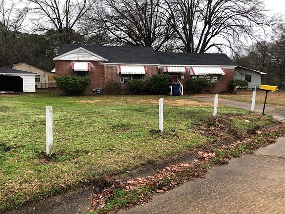 3rd image of 1409 Park Dr