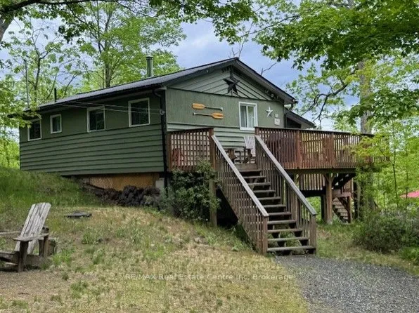 30 Pine Cone Ln, South Frontenac, ON K0H 2V0