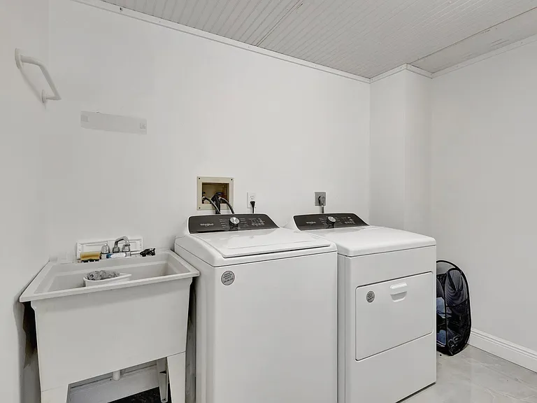 217 Marina Dr — Photo 15