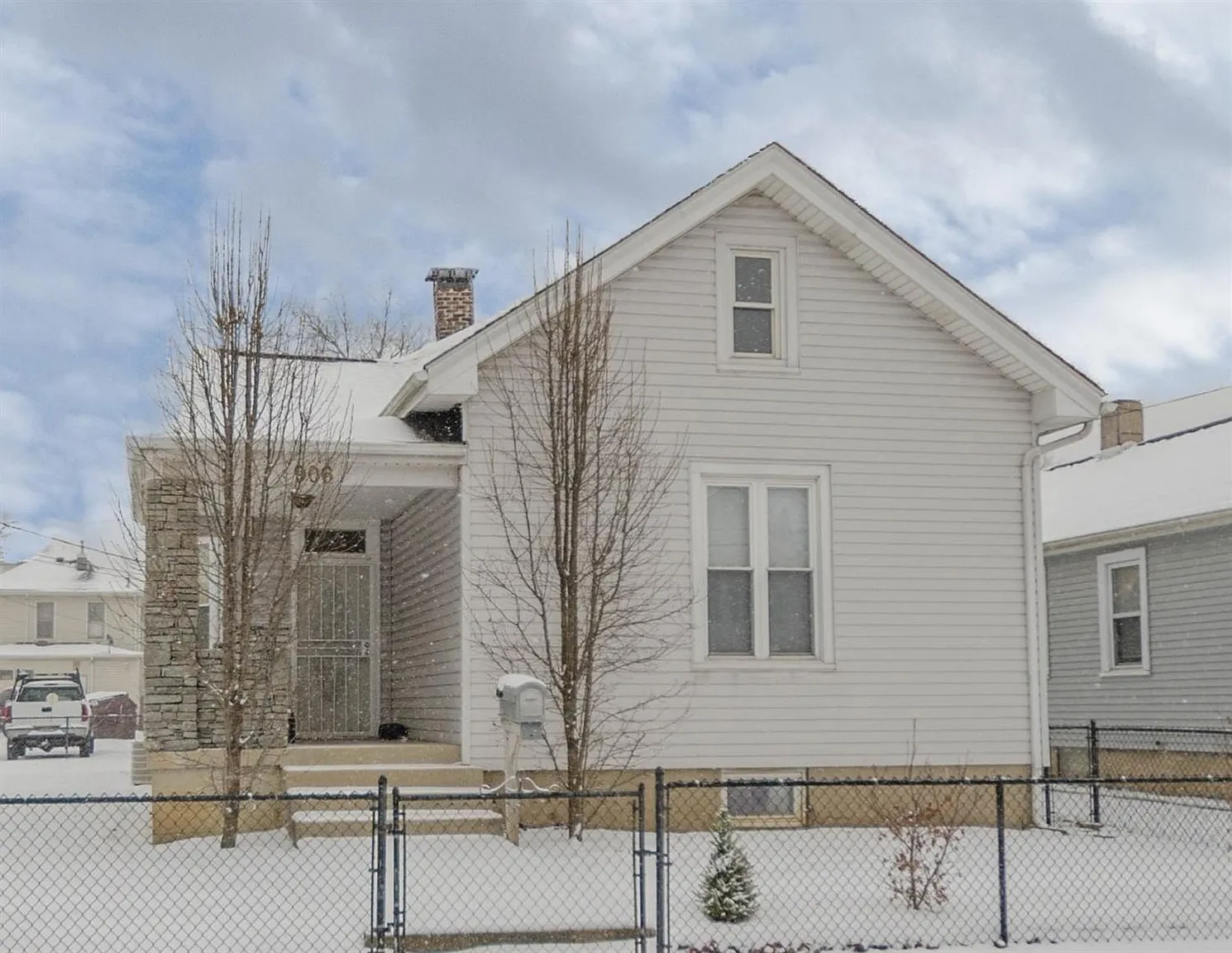 906 Harmon Ave photo 1