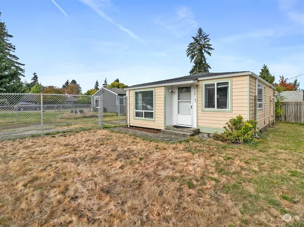 717 114th Street S, Tacoma, WA 98444
