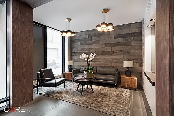 Rented by CORE | media 14