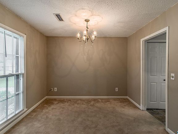 4th image of 2509 Galahad Dr SE