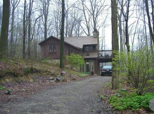 159 W Lake Rd, Acme, PA 15610