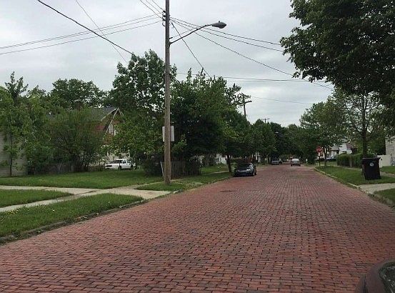 2nd image of 3913 Germaine Ave