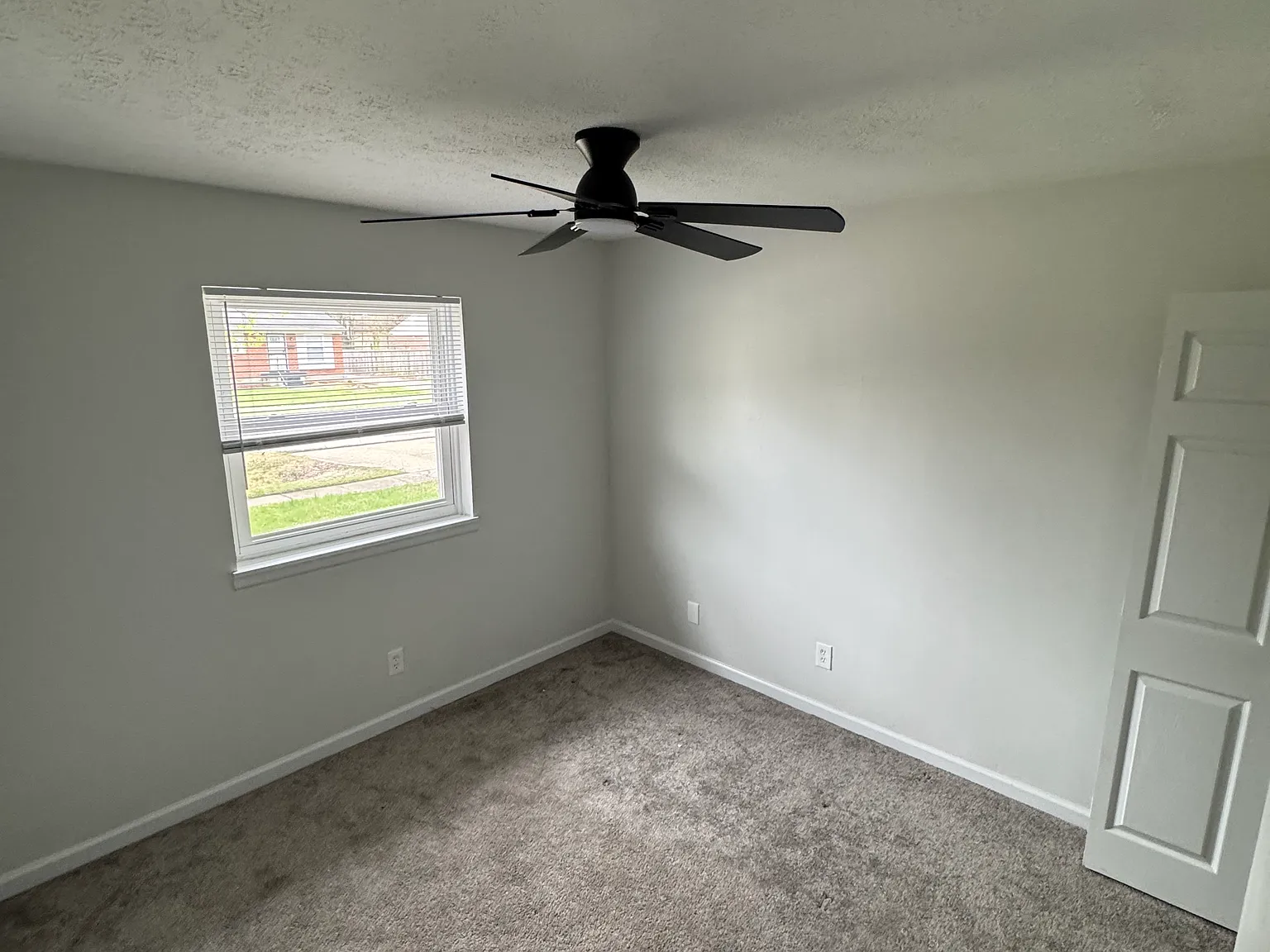 3 bed, 1080 sqft, $1,450 — Photo 4