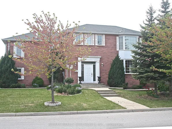 3157 Shadetree Dr, Mississauga, ON L5N 6P3