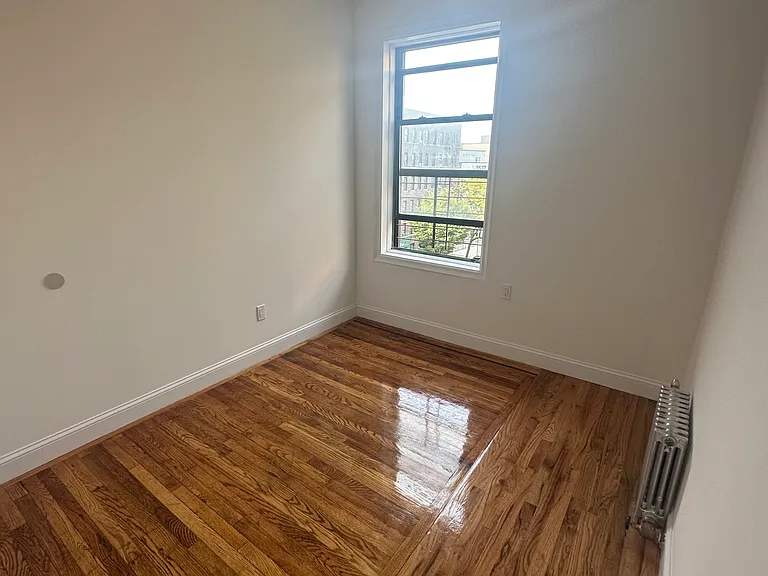 3510 Bainbridge Ave #4CC — Photo 11