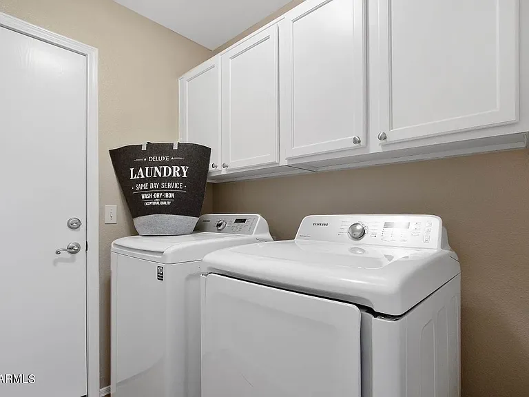 6494 S Foothills Dr — Photo 11