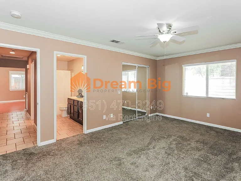1493 Evergreen Ave — Photo 15